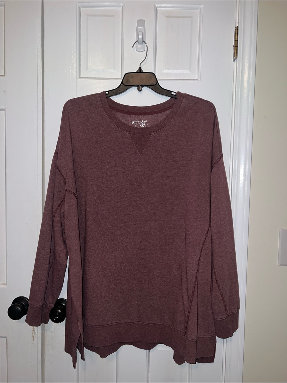 Terra & Sky Mauve Crewneck Pullover Sweater